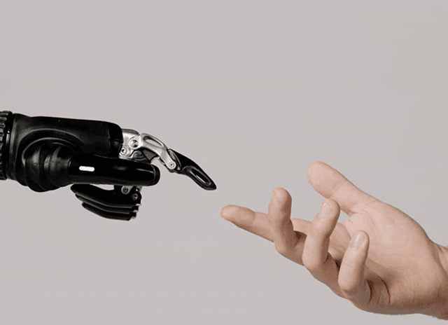 <span class="text-primary">Agentic AI</span> vs Generative AI